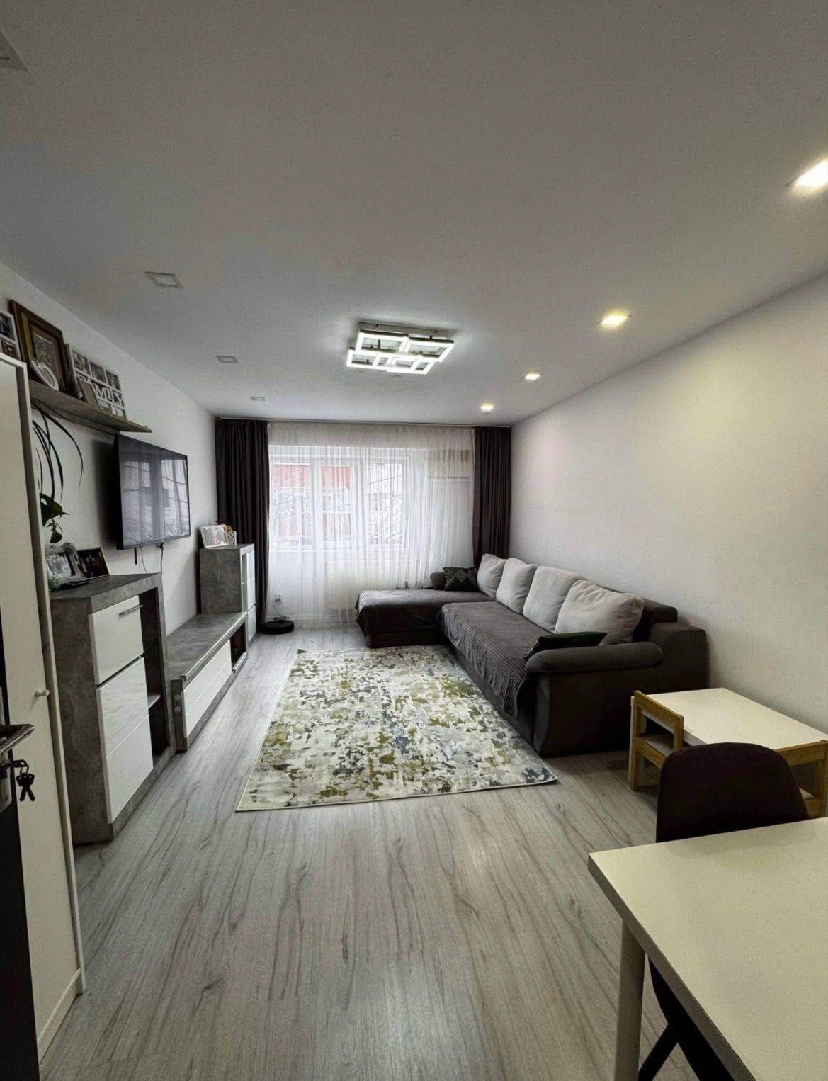 Apartament de inchiriat