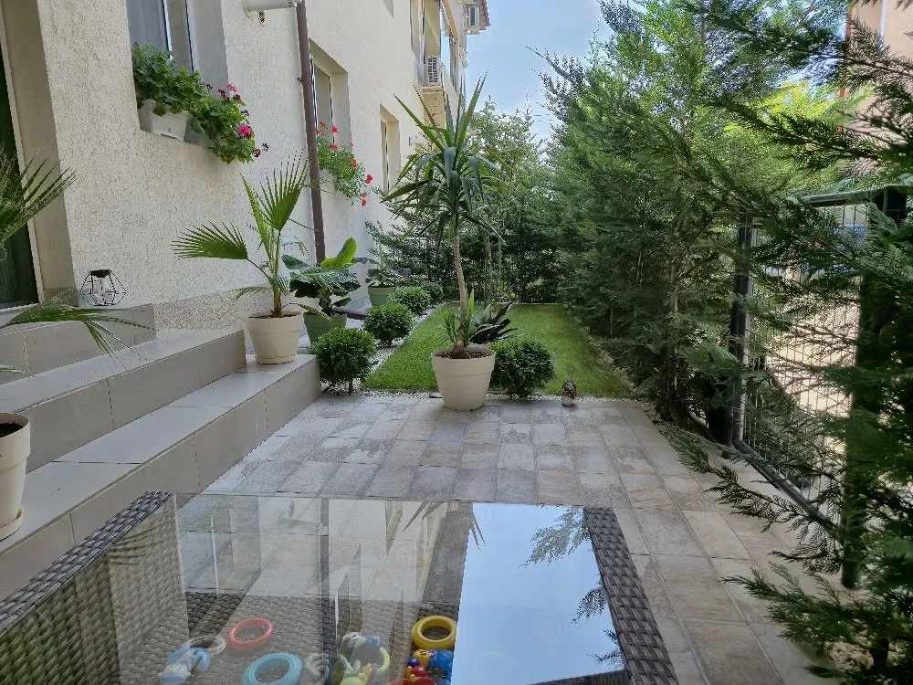 Apartament 2 camere,pe parter,cu gradina proprie si loc de parcare - imagine 1