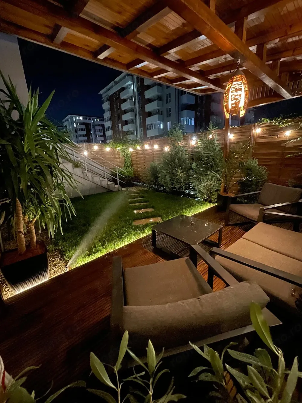 Studio de vanzare cu gradina + loc parcare - imagine 1