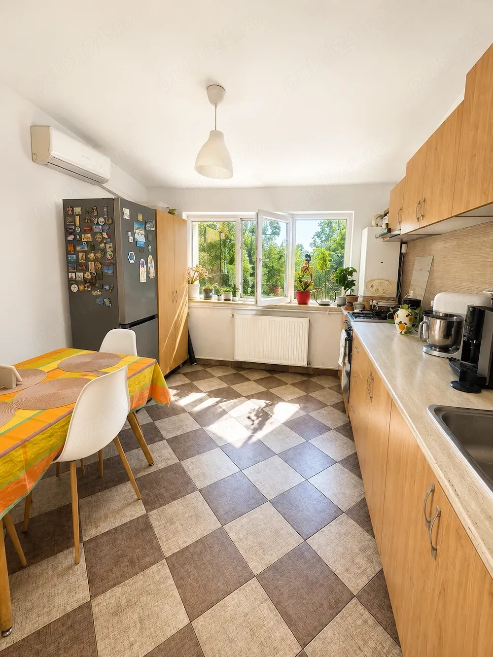 Apartament 2 camere decomandate, de vanzare!!