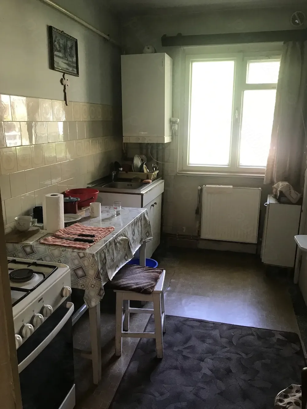 Apartament cu 3 camere decomandat plus pivnita - imagine 1