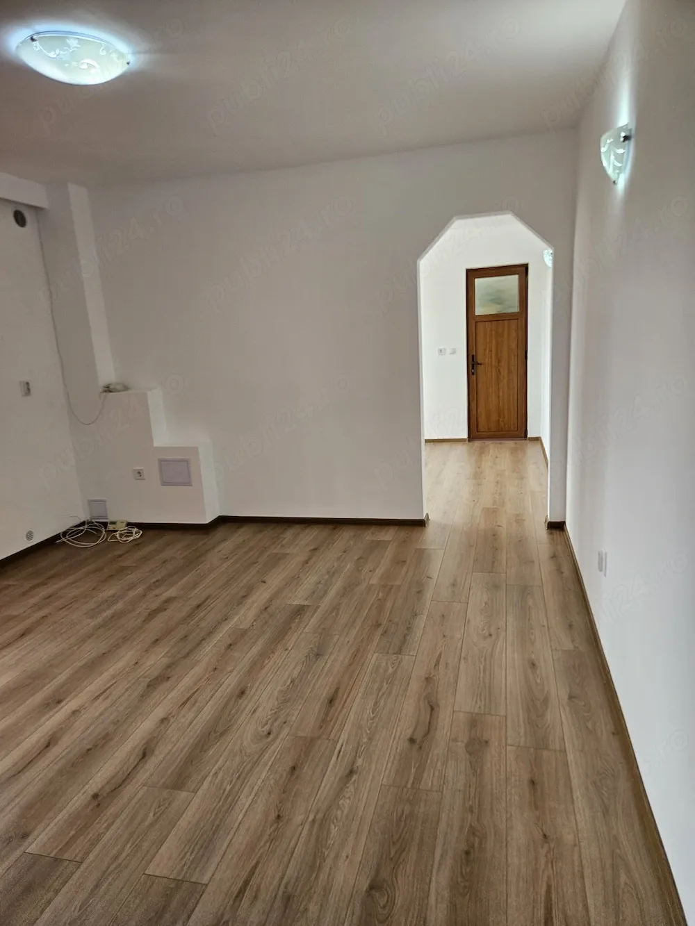 Vând apartament in Floresti,str Tautului langa parc Poligon.recent renovat,in bloc tip vilă,parter. - imagine 1