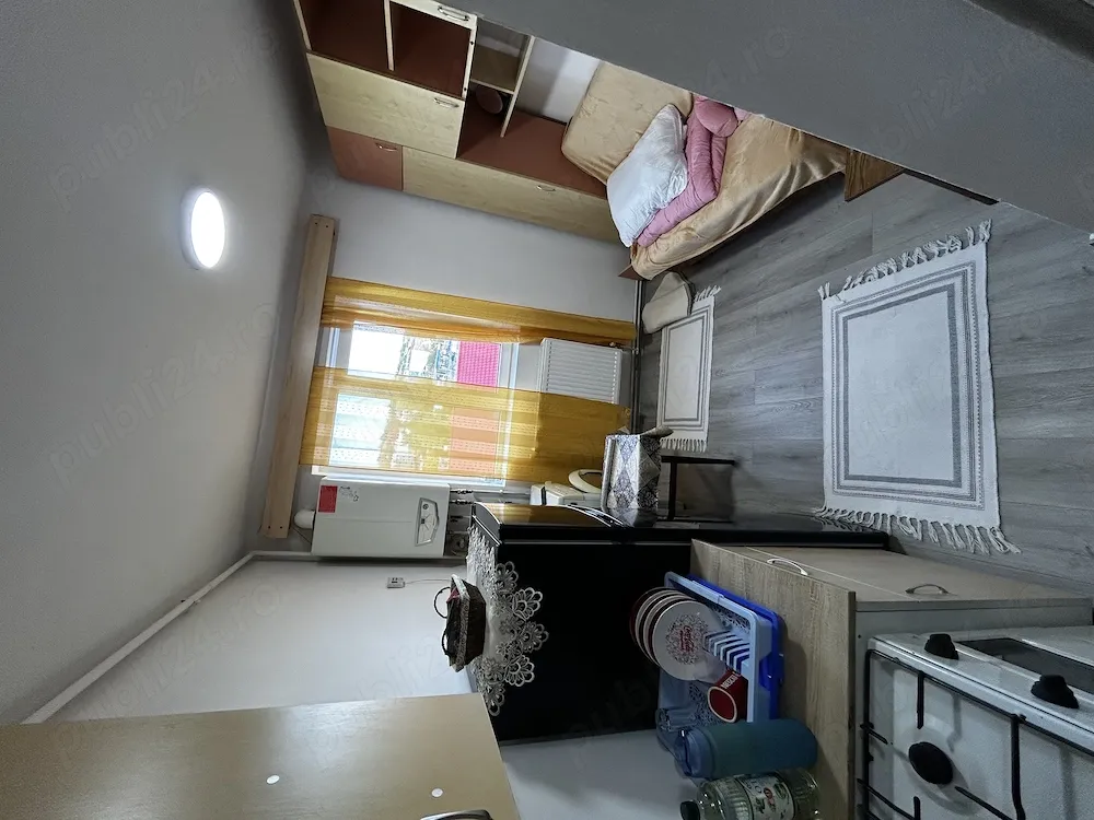 Garsonieră 11m2 zona Iris