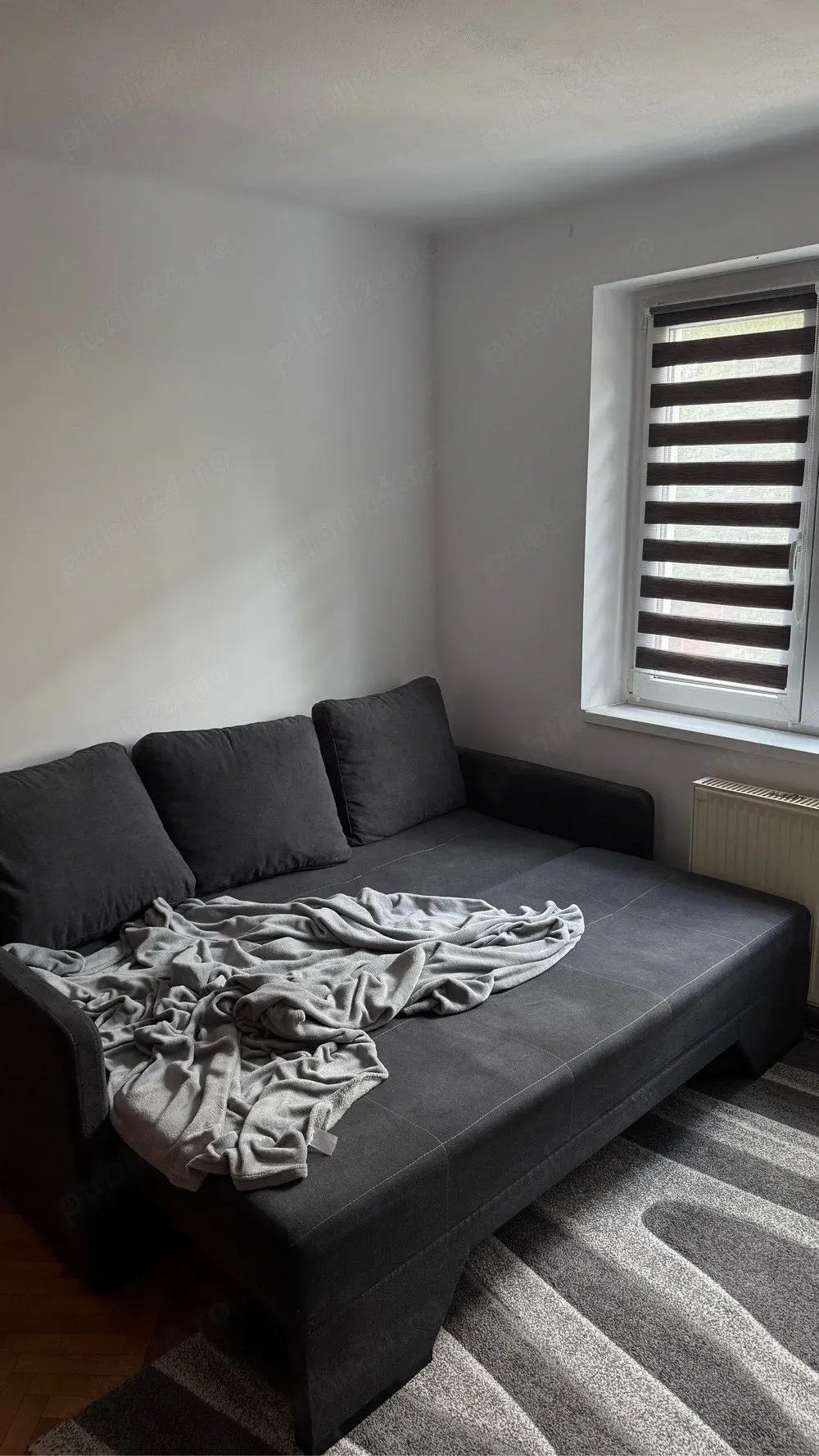 caut coleg de apartament