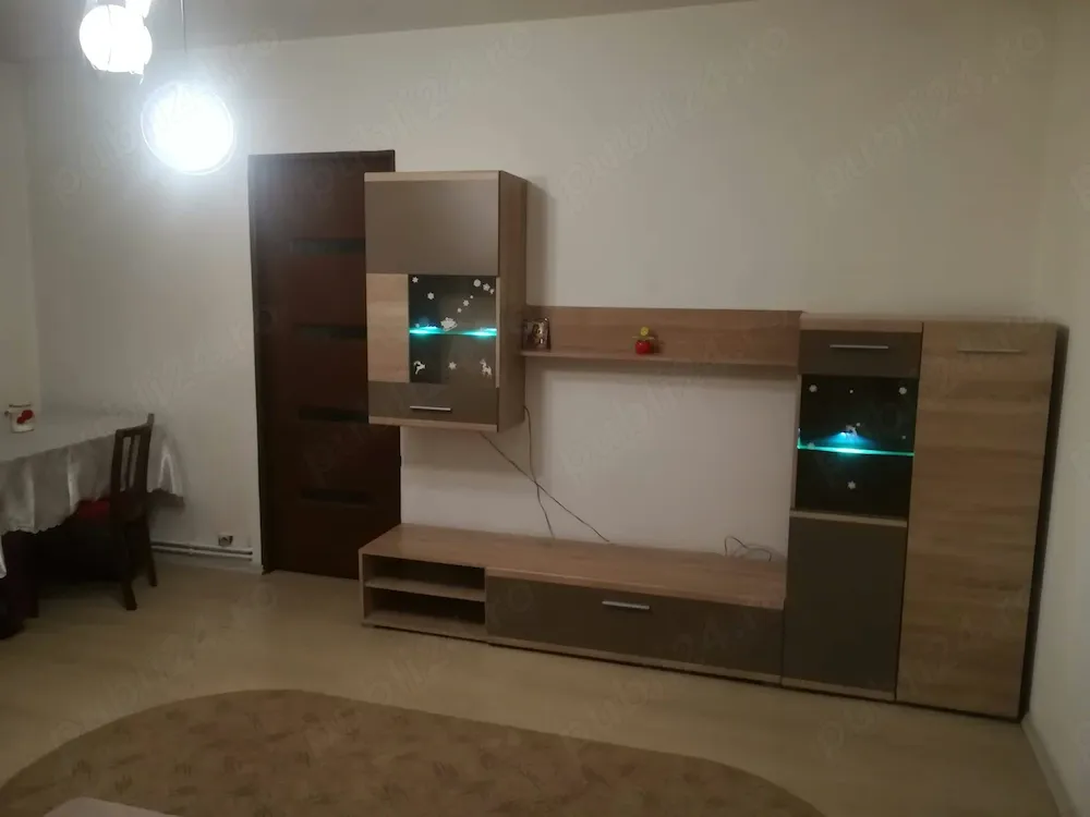Închiriez apartament cu 2 camere, la etajul 1 lângă Spitalul Nova Vita, Top med - imagine 1