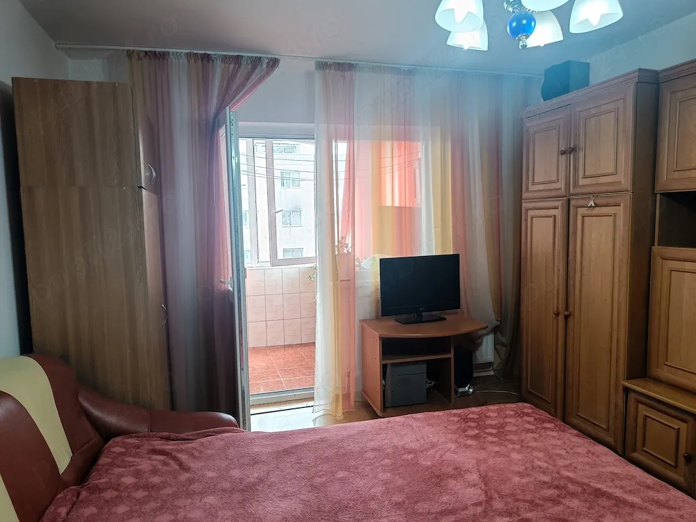 Caut colega de apartament - imagine 1