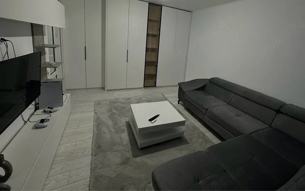Apartament 3 camere - imagine 1