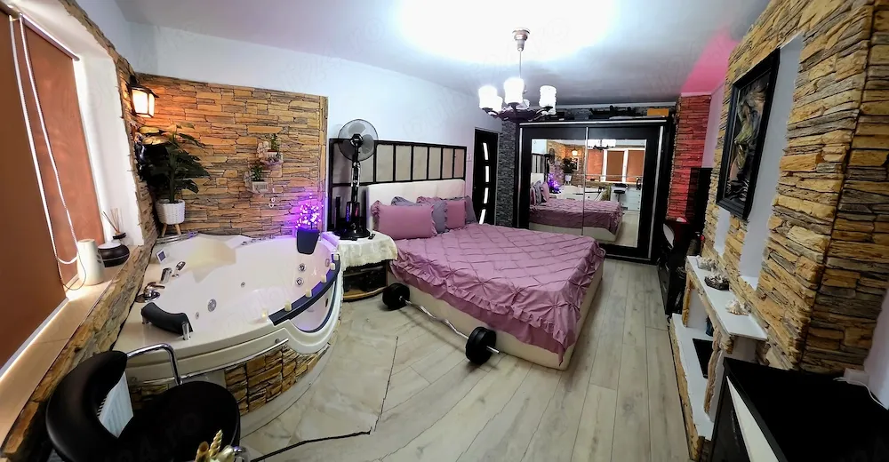 Apartament decomandat 2 dormitoare + living Dorally Mall - imagine 1