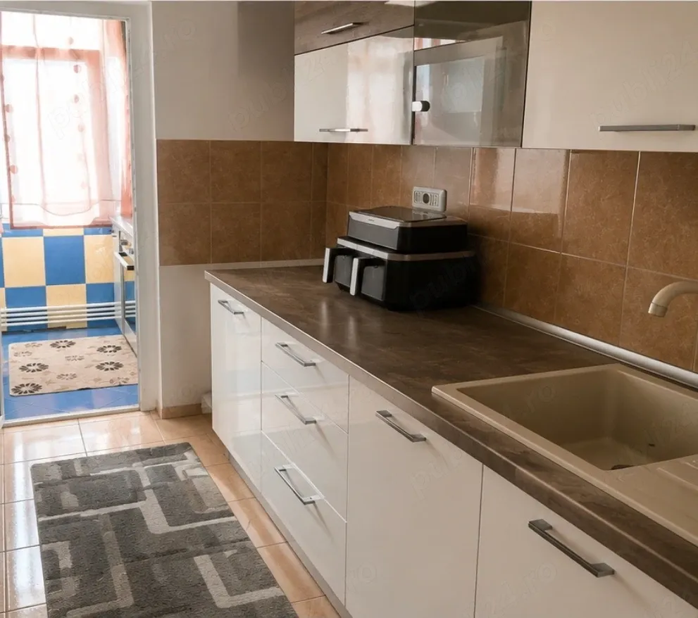 Apartament 2 camere Poarta 6 - imagine 1