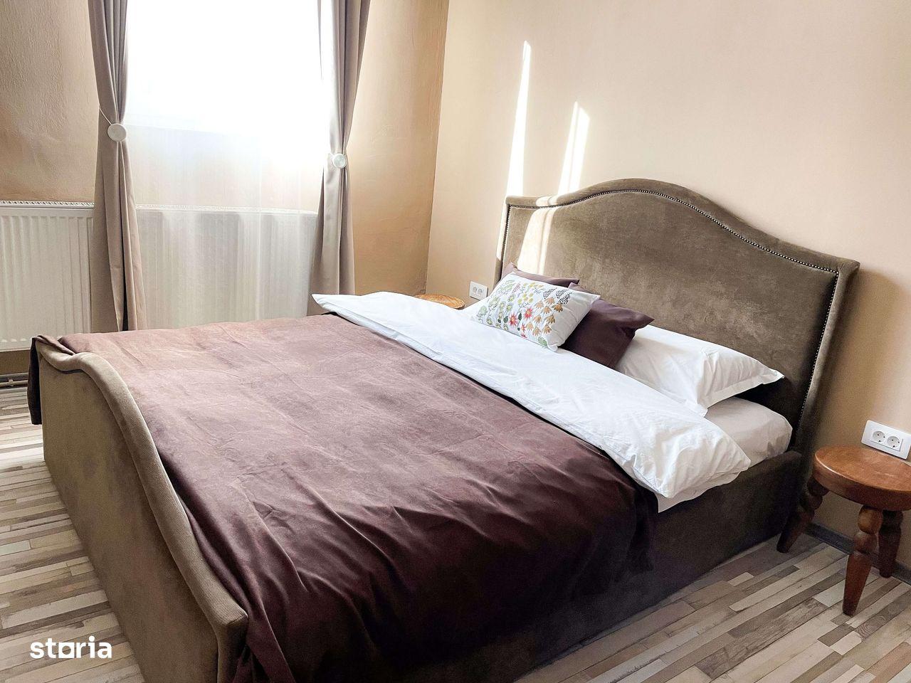 Inchiriez apartament cu 2 camere, zona cenrtala