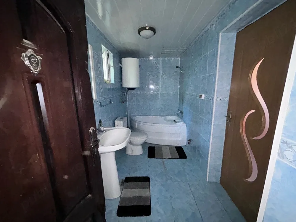 Casa batraneasca - imagine 1