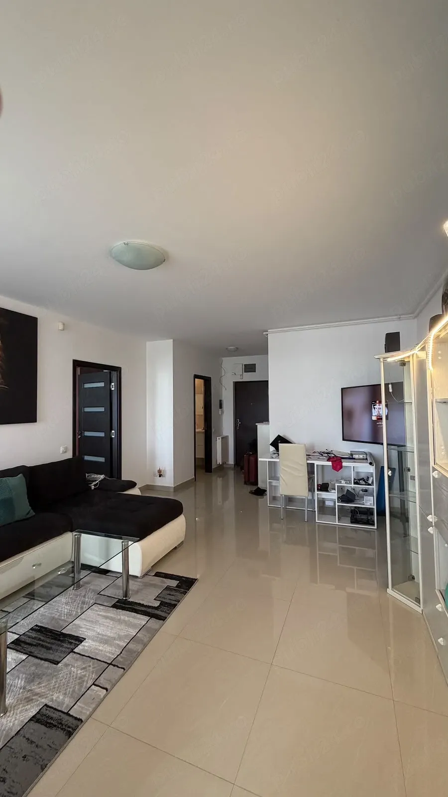 Vand apartament 2 camere Ared Oradea, 59 mp - imagine 1