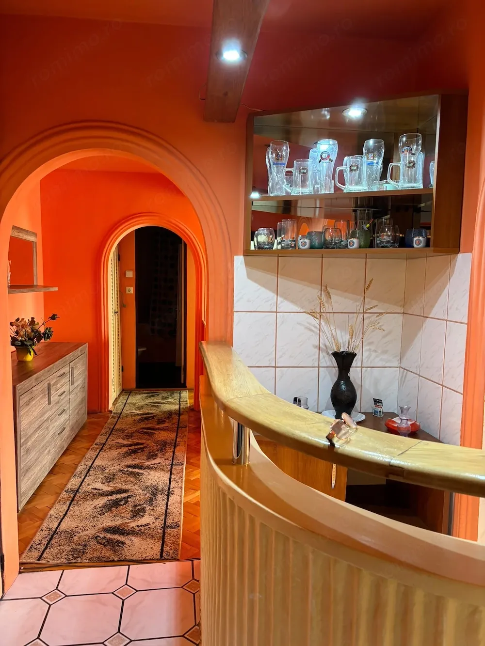 Închiriez apartament 3 camere Rogerius - imagine 1