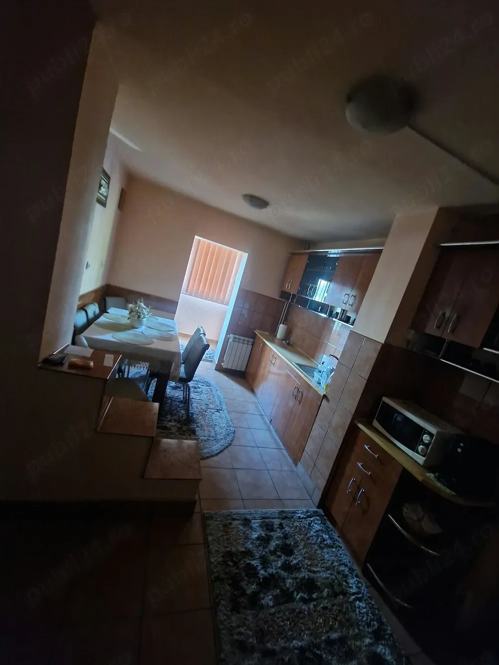 Închiriez apartament central Oradea - imagine 1