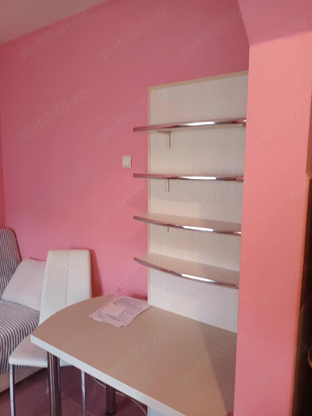 inchiriere apartament cu 3 camere - imagine 1