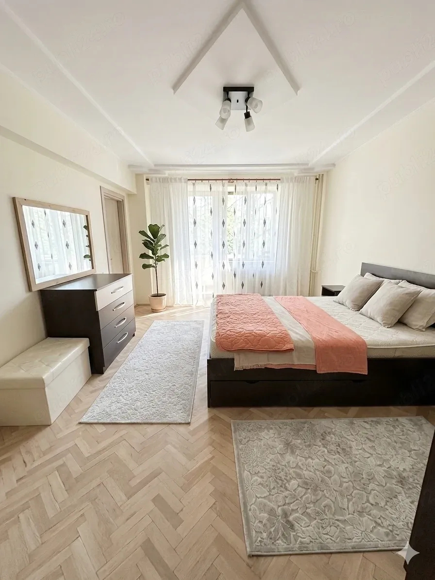 Vand apartament 2 camere - Spitalul Judetean - imagine 1