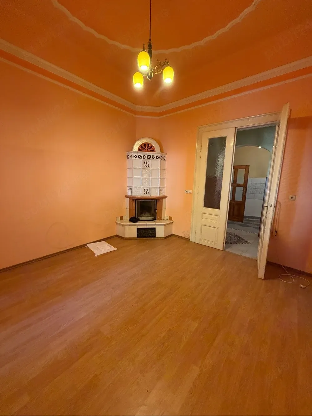Apartament la casa pe str. Eminescu - imagine 1