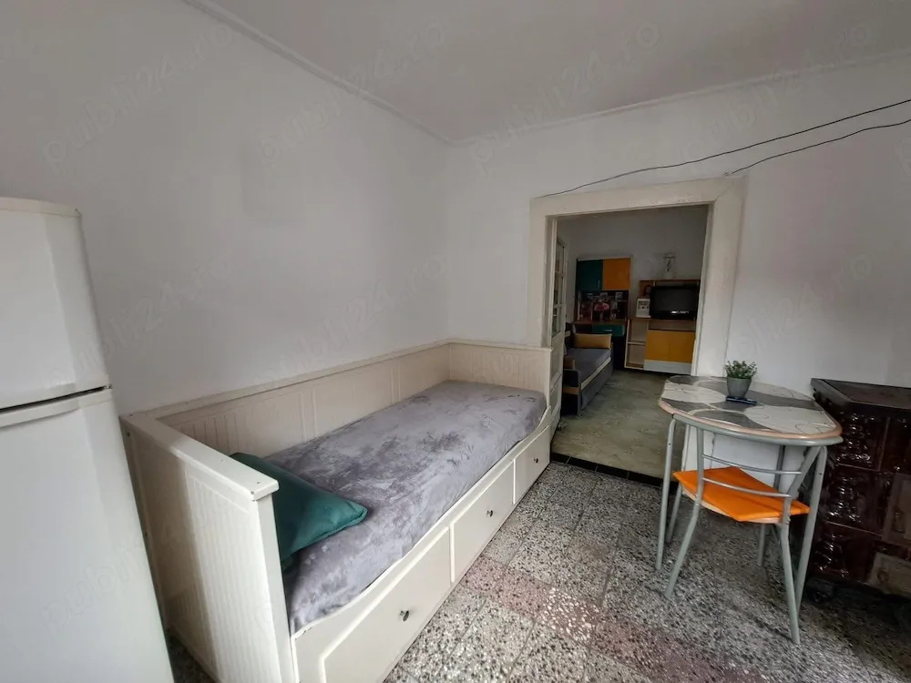 Casa cu curte exclusivă în Oradea - imagine 1