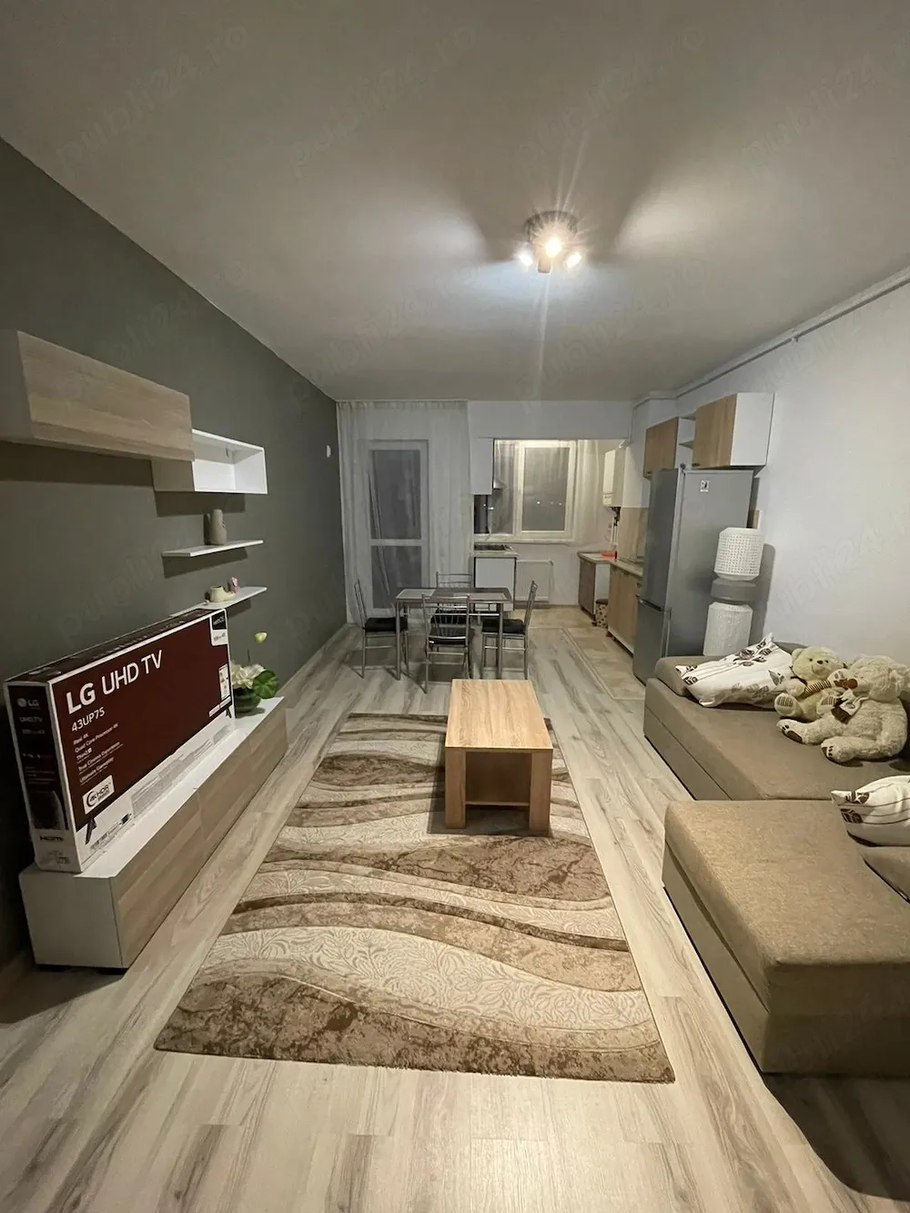 Inchiriez Apartament 2 Camere Ploiesti Vest - imagine 1