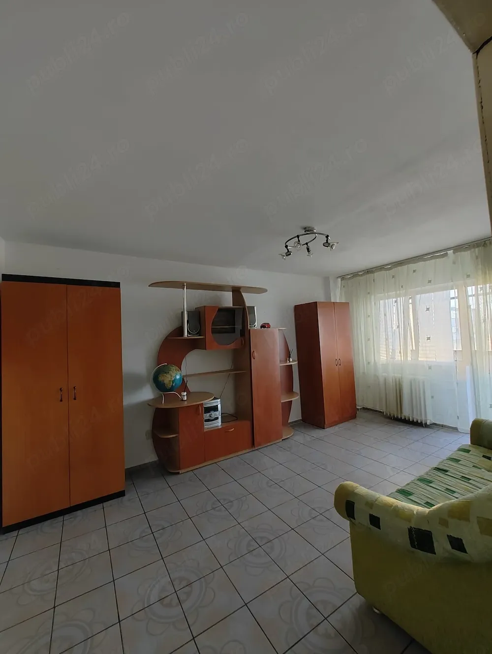 Vând apartament Bulevardul București - imagine 1