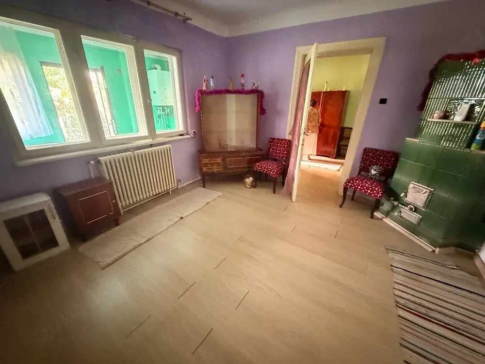 De inchiriat Casa modesta 4 camere - imagine 1