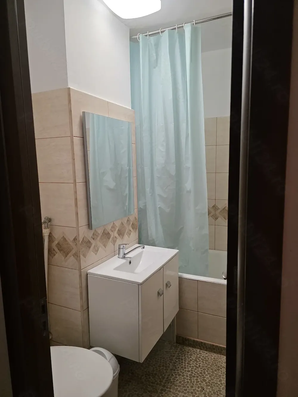 Apartament 2camere renovat de închiriat