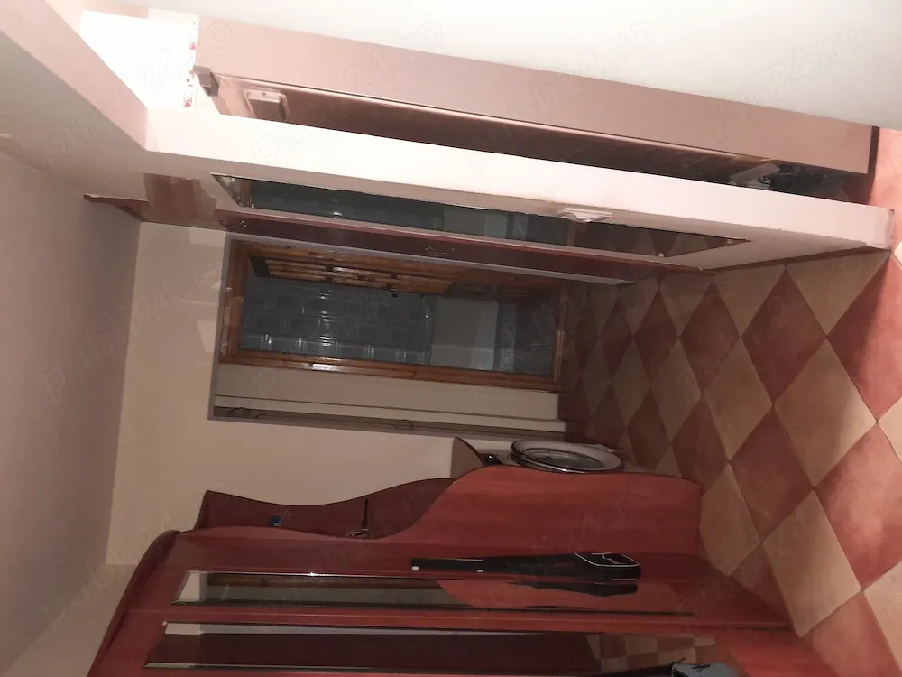 Închiriez camera în apartament cu doua camere cu acces la toate utilitățile - imagine 1