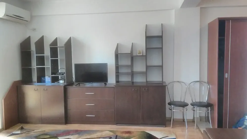 Proprietar inchiriez apartament 2 camere Dimitrie Leonida