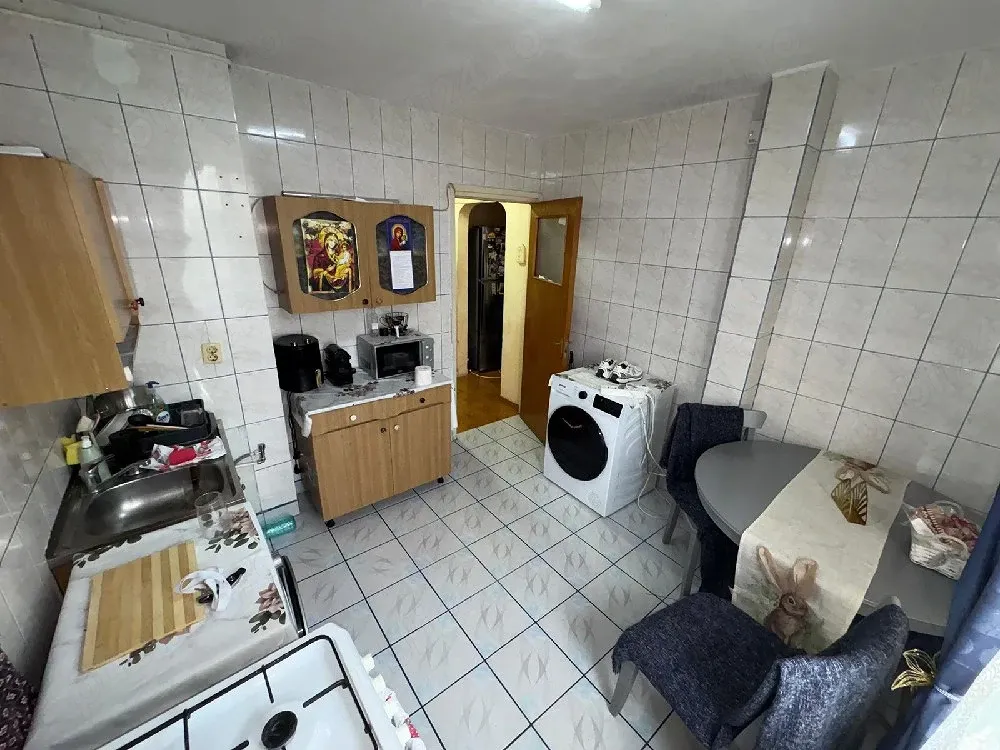 vand apartament str gradistea berceni