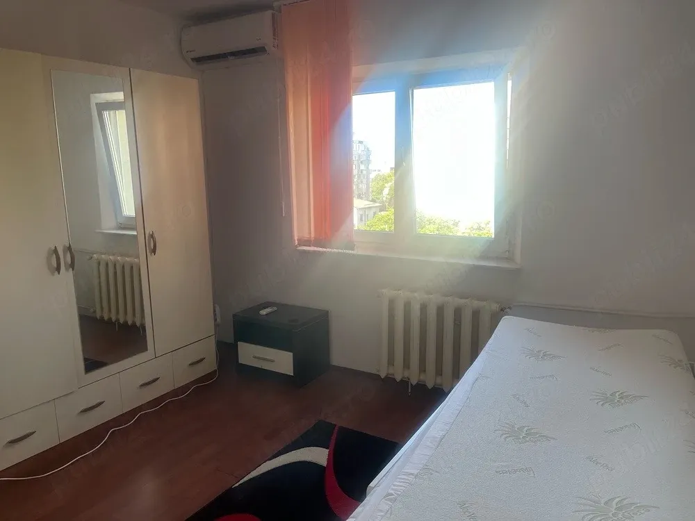 Inchiriere apartament 4 camere panduri - imagine 1