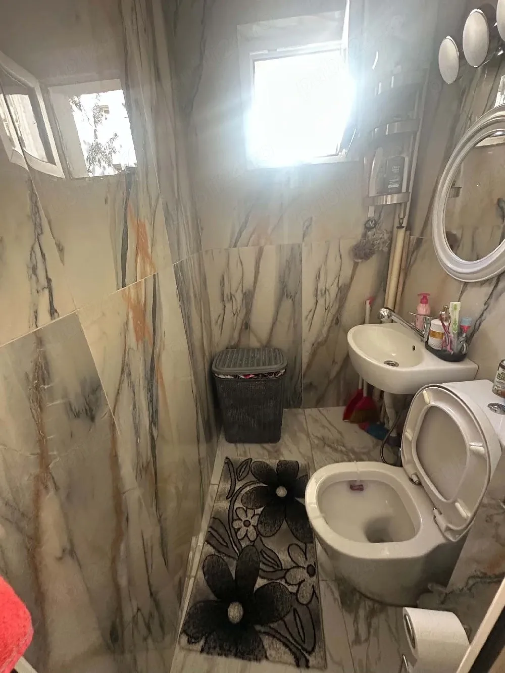 vand apartament zona pieptanari