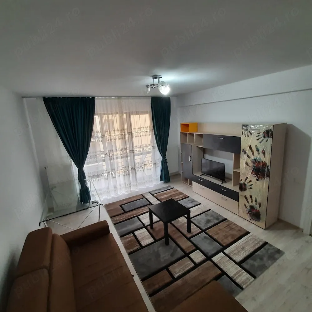 Închiriez apartament 2 camere   65 mp   loc de parcare privat   Str. Acvilei 42