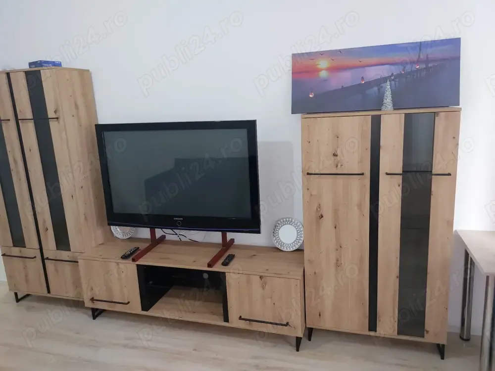 Vand apartament 3 camere decomandat, parter,