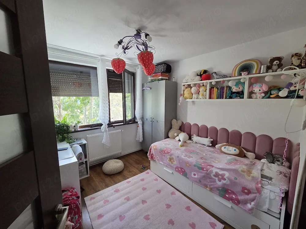 4 camere | 84 mp + boxă 5 mp | Centrală proprie | 2 băi | Etaj 3 4 | Metrou 5 min | Valea Argeșului - imagine 1