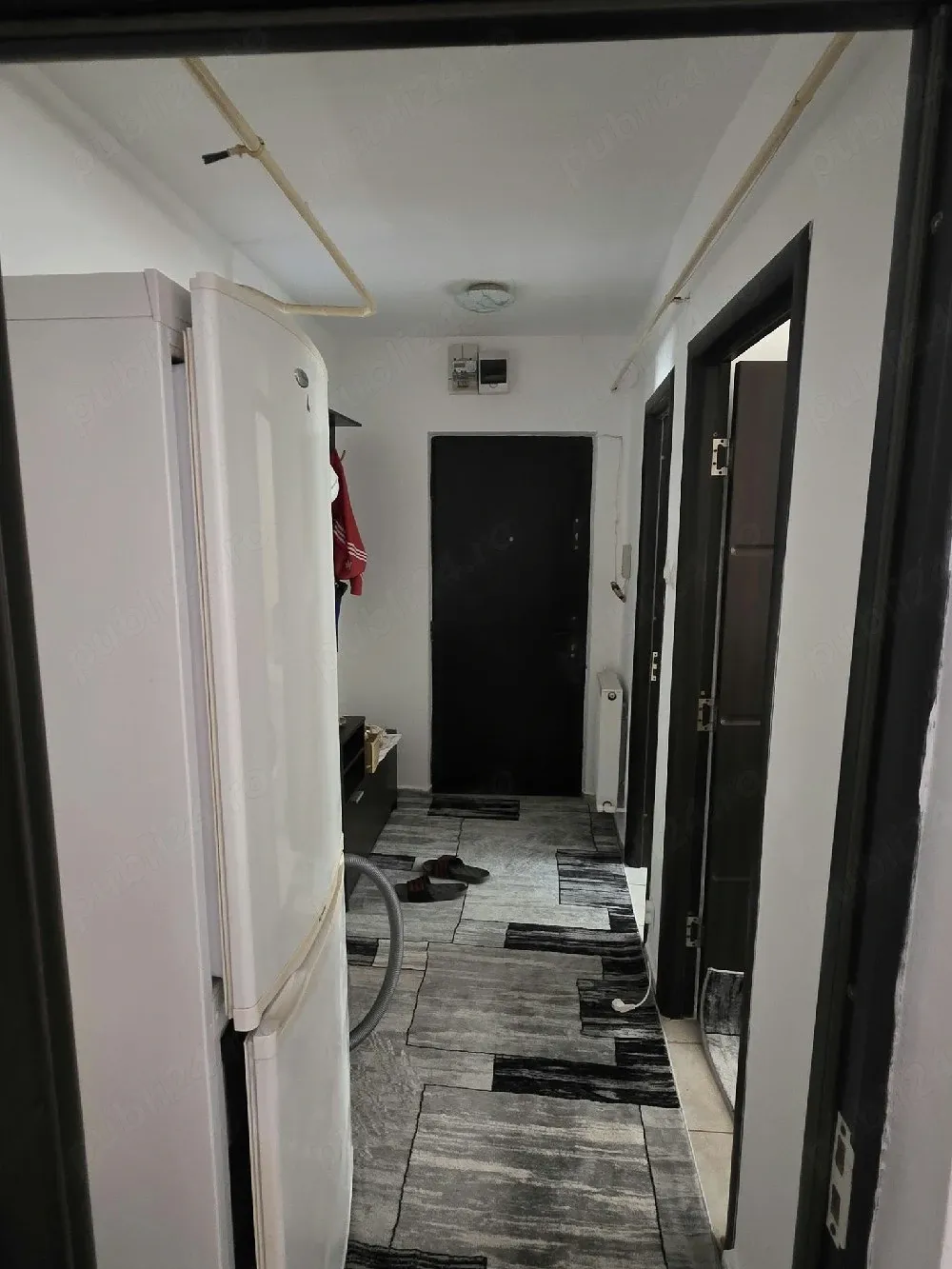 Persoana fizica, inchiriez apartament cu o camera