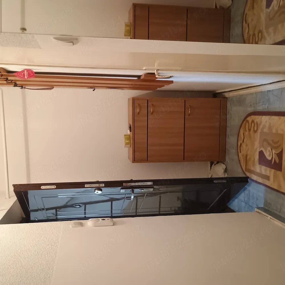 Vând apartament! - imagine 1