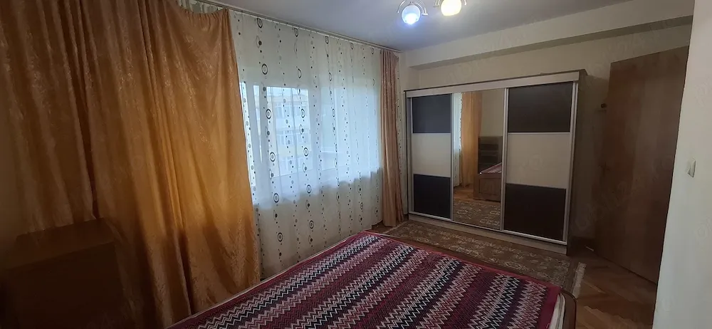 Vand apartament cu 2 camere, zona Gavana III - imagine 1