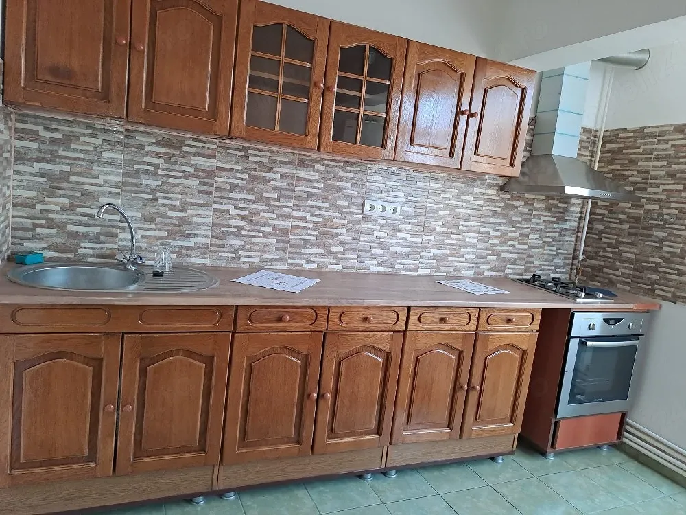 Închiriez apartament o camera