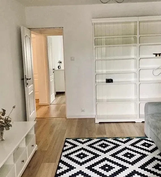centru in BRAILA chirie apartament decomandat cu 2 camere