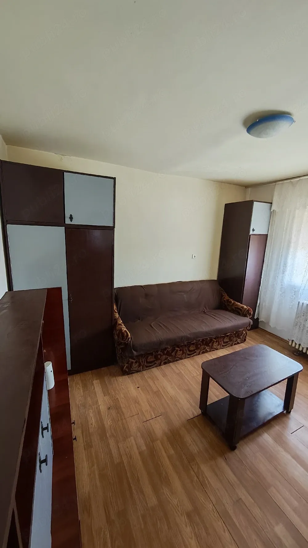 PROPRIETAR Vand garsoniera zona AFI