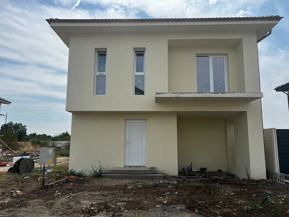 Casa P + Et cu teren 400 mp Strada 6 vânători - imagine 1