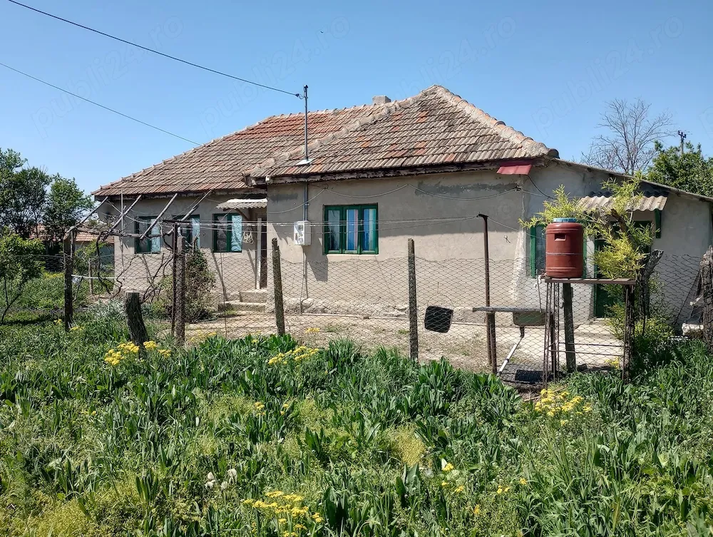 Vand casa - sat Cotu Ciorii ,jud Buzau - imagine 1