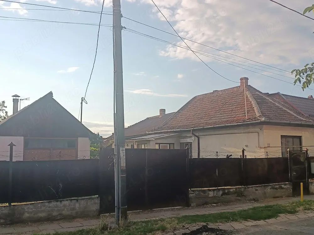 Vând sau schimb casa in Satu Mare zona Magnoliei - imagine 1
