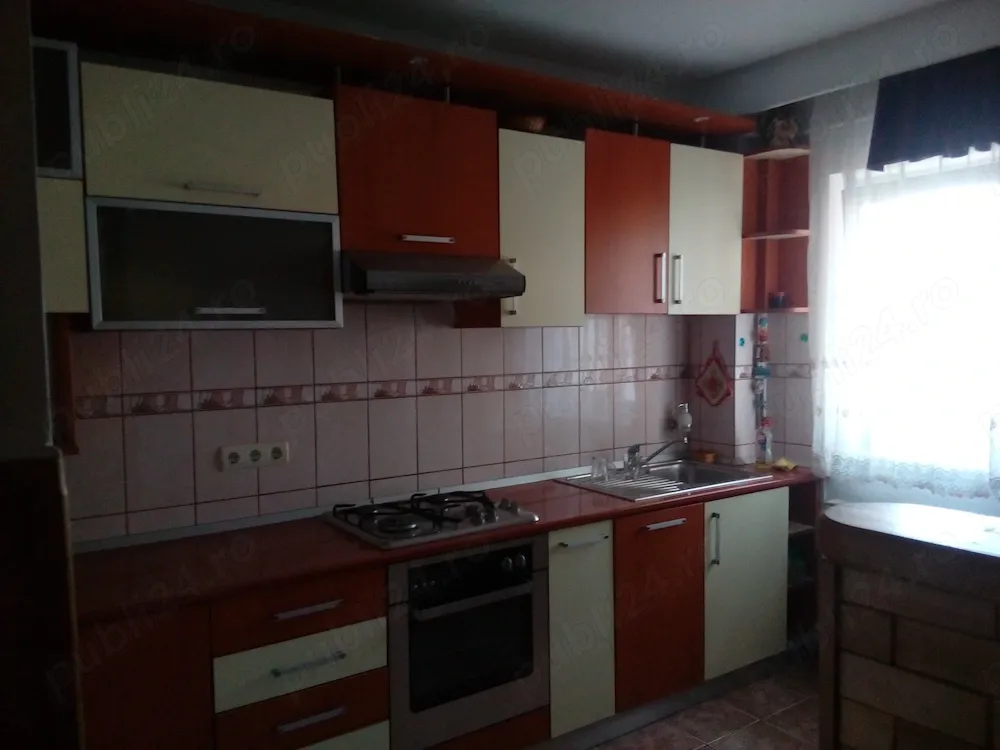 Inchiriez apartament doua camere - imagine 1