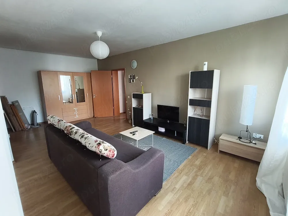 Proprietar ap 2 cam 61 mp intrarea siretului