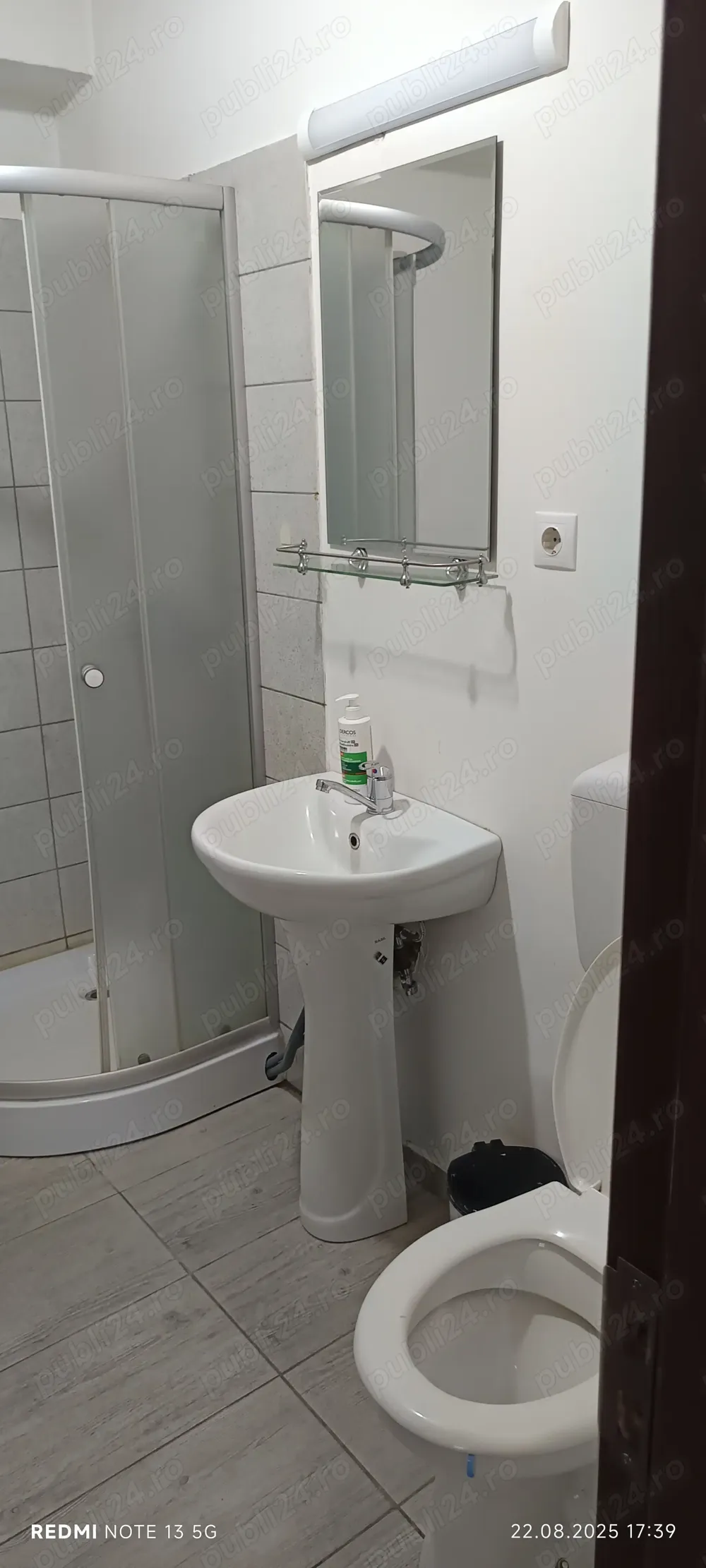 INCHIRIEZ urgent apartament