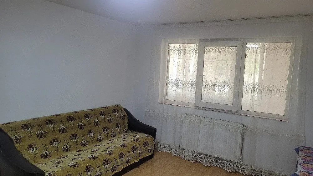 inchiriez apartament 2 camere, parter
