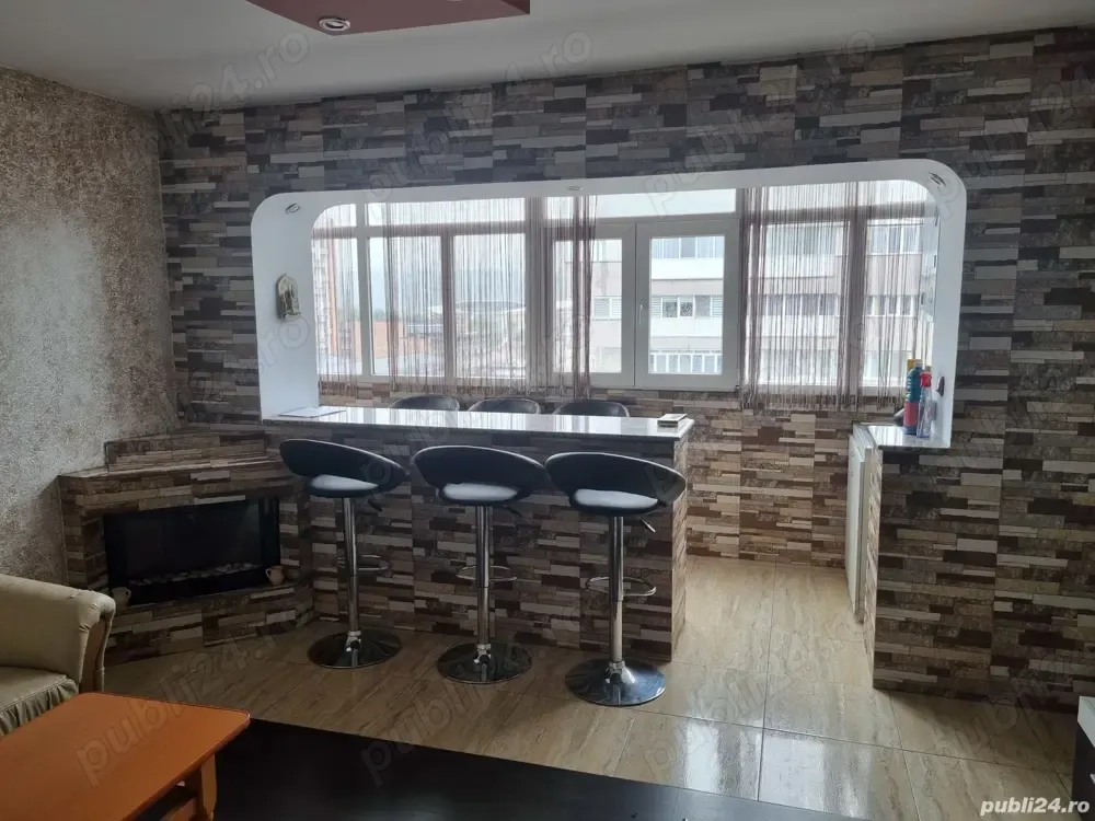 Inchiriez Apartament 2 camere Ultracentral, Str Unirii, bl 6