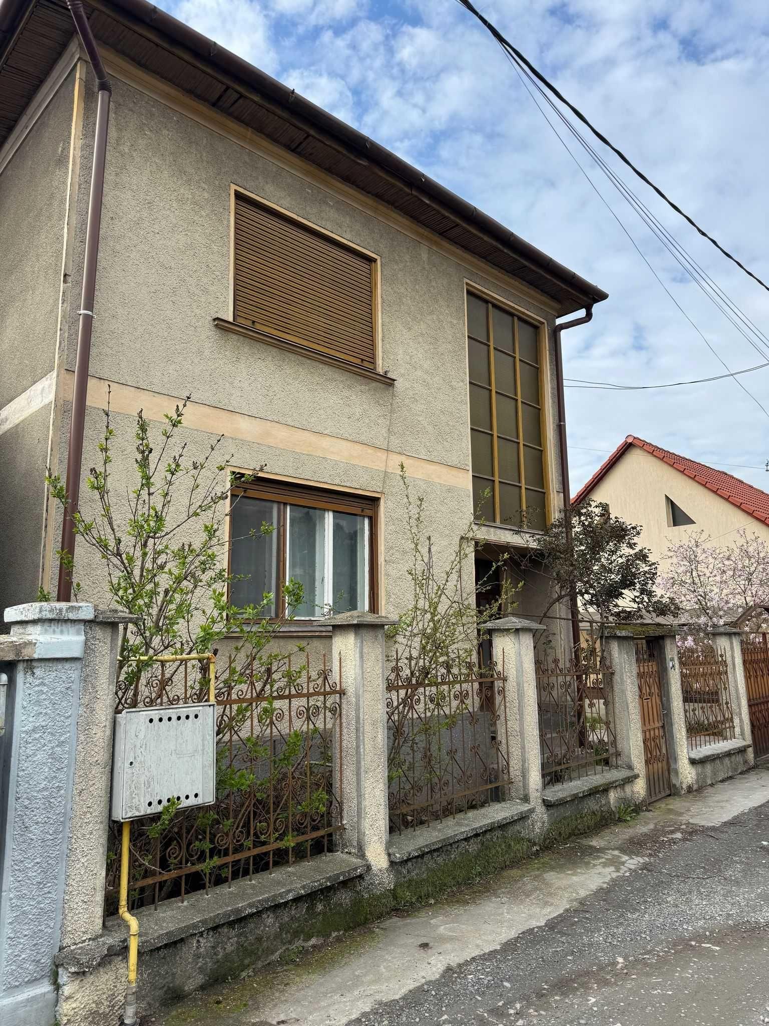 De vânzare – Casă cu vedere la Criș, zona Făcliei