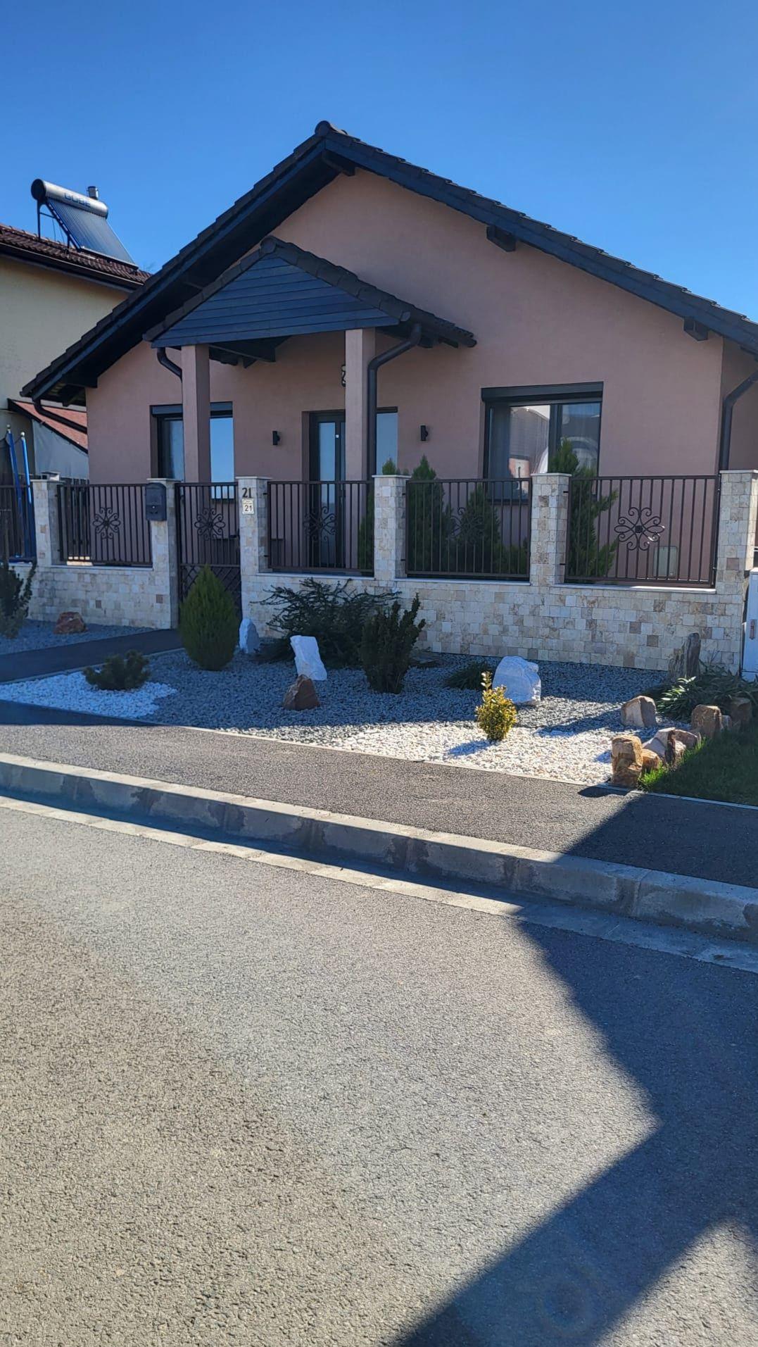 Casa de vanzare in cartierul tineretului Oradea - imagine 1